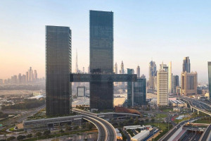 У Дубаї збудували комплекс із горизонтальною 230-метровою вежею (ФОТО)