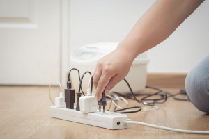 Як правильно вмикати електроприлади після стабілізаційних відключень - поради Мінреінтеграції (ІНФОГРАФІКА)