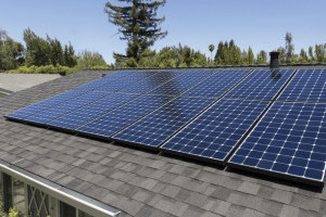 НКРЕКП дозволила власникам сонячних батарей продавати надлишки електроенергії