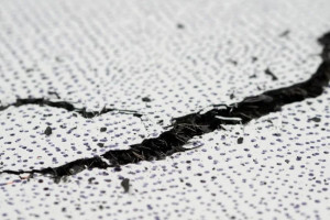 Швейцарські вчені створили «розумну» сталь для самовідновлення бетонних мостів