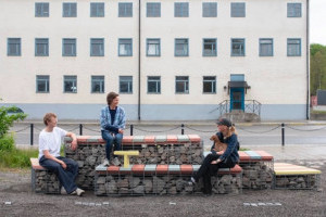 У Стокгольмі відкрили громадський простір, облаштований меблями з будівельних відходів (ФОТО)