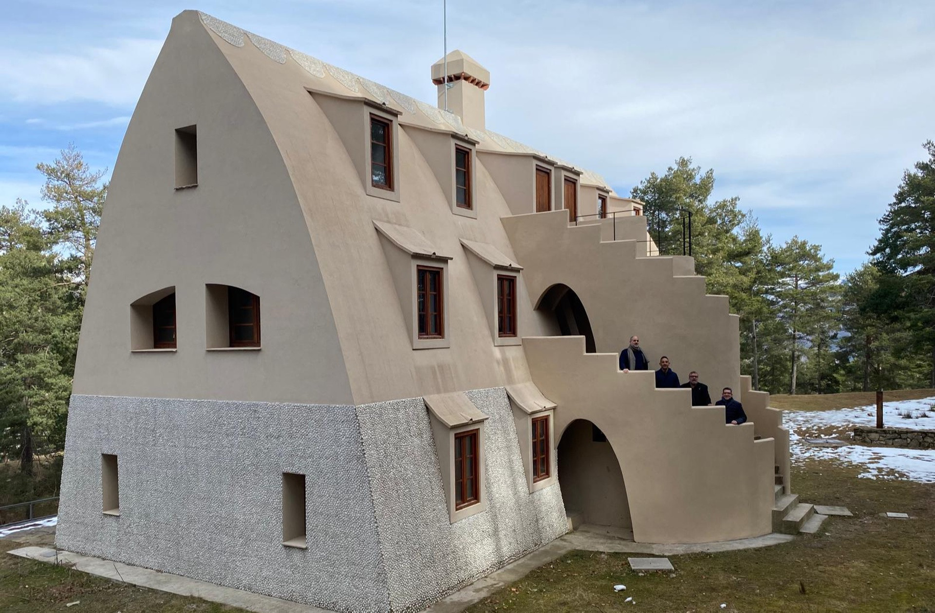 Дослідження підтвердило авторство Гауді щодо котеджу для шахтарів у горах (ФОТО)