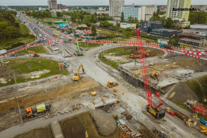 У Києві демонтували дві третини шляхопроводу біля метро "Чернігівська" (ФОТО)