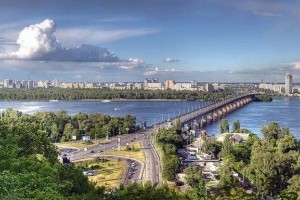 Один зі столичних мостів частково перекриють майже на 2 тижні