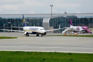 Ryanair ввел спецтарифы для пассажиров Wizz Air из Киева, чьи рейсы отменили