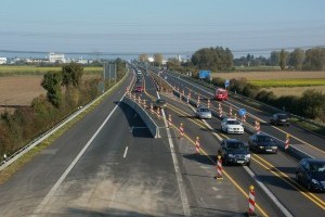 Загальна сума підписаних обласними Службами автомобільних доріг контрактів у першому півріччі складає 24,33 млрд грн