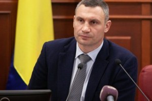 Суд відкрив провадження за позовом Кличка проти Гончарука 