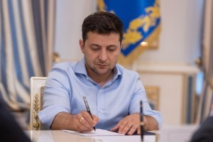 Президент підписав закони щодо планування будівництва, ремонту та утримання доріг