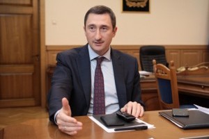 Про надзвичайну ситуацію, карантин та сферу ЖКГ. Інтерв'ю з міністром розвитку громад та територій