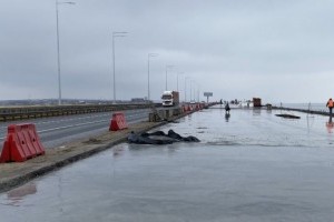 Будівництво мосту через Хаджибейський лиман: до травневих свят планують відкрити шлях до Одеси всіма 6 смугами (ФОТО)