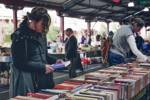 На Петрівці замість книжкового ринку може з'явитись новий ТРЦ. Його вже проєктують