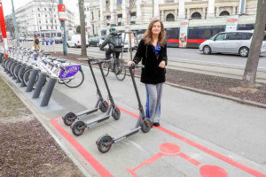 У Відні заборонять паркування самокатів на тротуарах та обмежать їх використання у певних районах міста