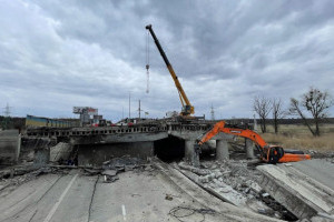 З початку війни в Україні зруйновано 346 мостів. Дорожники повідомили, де і скільки об'єктів вдалось відновити (ІНФОГРАФІКА)