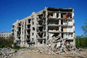 Агентство відновлення уклало перші договори на відбудову зруйнованого житла. Заощаджено 45 млн грн