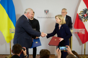 Україна заохочуватиме Австрію брати участь у відбудові