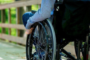 Уряд України виділив 1 мільярд гривень на забезпечення житлом маломобільних осіб