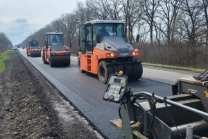На держдорогах з початку року ліквідовано 2,8 млн м2 пошкоджень