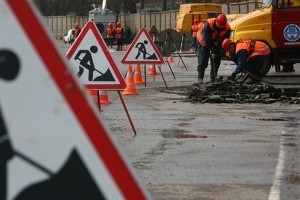 Таможня выделила дополнительные средства на ремонт столичных дорог