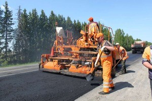 На украинские дороги собираются выделить в разы больше денег