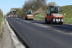 Луганский автодор заказал ремонт дорог на неподкотрольной Украине территории